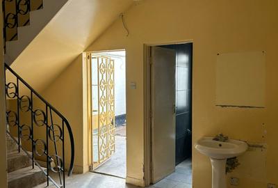 3 Bed Townhouse with Garden in Kileleshwa