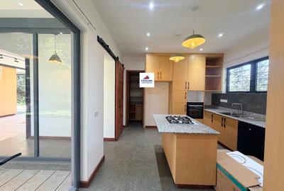 4 Bed Townhouse with En Suite in Lower Kabete - 3