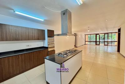 3 Bed Apartment with En Suite at Riverside Dr - 4