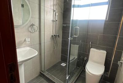 2 Bed Apartment with En Suite in Kilimani - 2