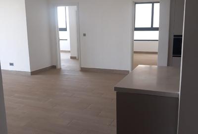 3 Bed Apartment with En Suite in Riverside - 2