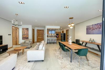 3 Bed Apartment with En Suite in Spring Valley