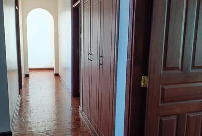 3 Bed Apartment with En Suite at Westlands - 4