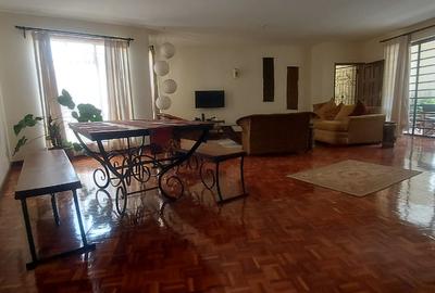 3 Bed Apartment with En Suite in Kileleshwa