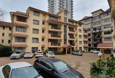 3 Bed Apartment with En Suite at Westlands Rd
