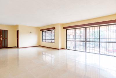 3 Bed Apartment with En Suite in Rhapta Road