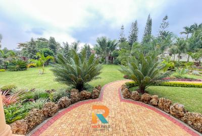 5 Bed Townhouse with En Suite in Thigiri