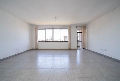 2 Bed Apartment with En Suite in Parklands