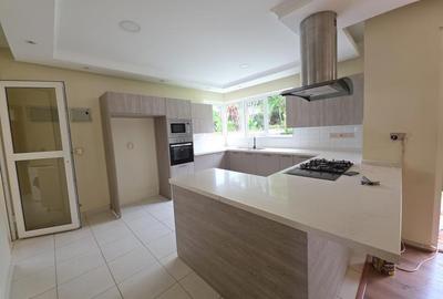 4 Bed Villa with En Suite at Runda - 2