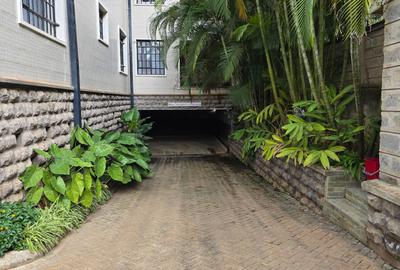 2 Bed Apartment with En Suite in Nyari - 2