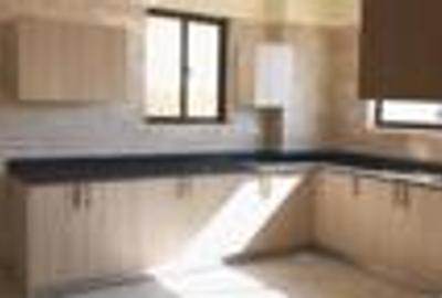 4 Bed Apartment with En Suite in Nyali Area