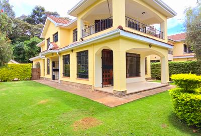 5 Bed Townhouse with En Suite at Lavington
