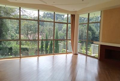 6 Bed House with En Suite in Karen