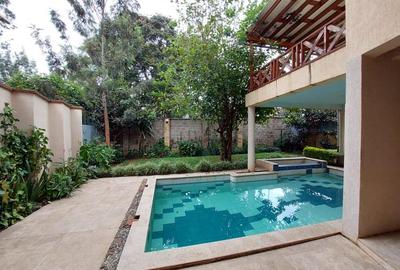 5 Bed Townhouse with En Suite in Lavington