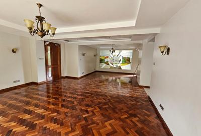 4 Bed Apartment with En Suite in Riverside