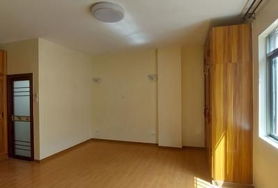 4 Bed Apartment with En Suite in Kilimani