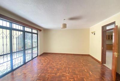 5 Bed Townhouse with En Suite in Lavington