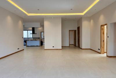 5 Bed Apartment with En Suite in Loresho - 4