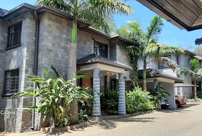 4 Bed Townhouse with En Suite in Spring Valley