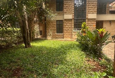 6 Bed Townhouse with En Suite at Lavington Green - 3