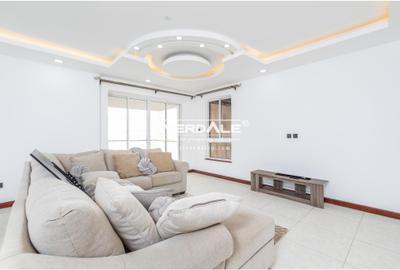 4 Bed Apartment with En Suite in General Mathenge