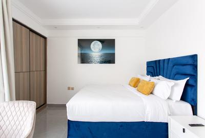 Serviced Studio Apartment with En Suite in Lavington