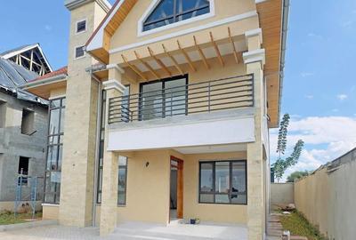 4 Bed Townhouse with En Suite in Kitengela