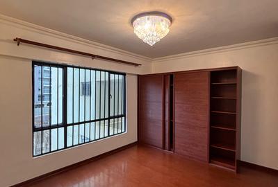 3 Bed Apartment with En Suite in Kilimani