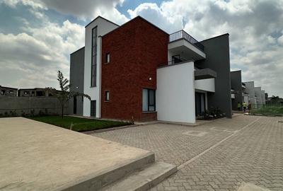 4 Bed Villa with En Suite at Langata Road - 2