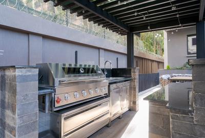 2 Bed Apartment with En Suite in Kilimani