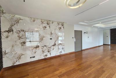 3 Bed Apartment with En Suite in Lavington - 3