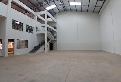 6,000 ft² Warehouse with Parking in Ruiru - 2