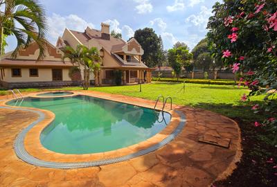 5 Bed House with En Suite at Runda Road