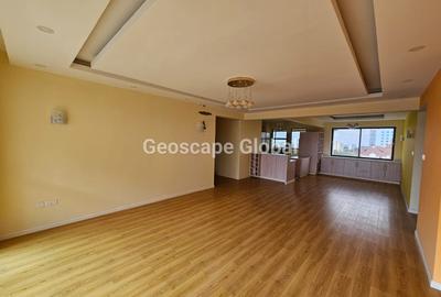 3 Bed Apartment with En Suite in Brookside - 2