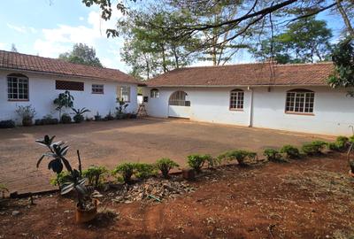 4 Bed House with En Suite at Loresho - 2