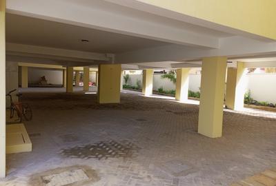 2 Bed Apartment with En Suite in Nyali Area - 2