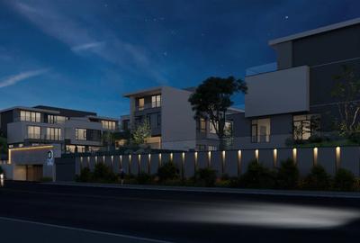 5 Bed Townhouse with En Suite in Lavington - 3