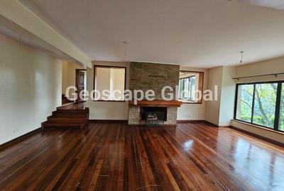 5 Bed House with En Suite in Nyari