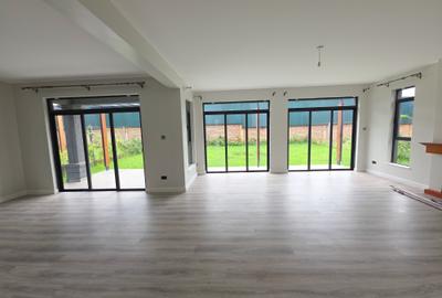 4 Bed Townhouse with Swimming Pool in Runda
