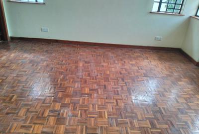 4 Bed Townhouse with En Suite in Westlands Area