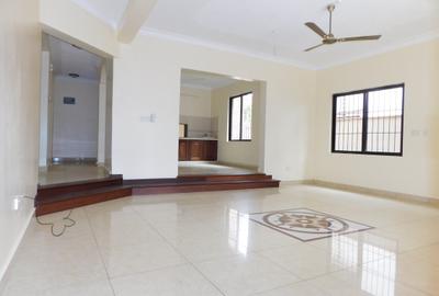 5 Bed Villa with En Suite at Nyali