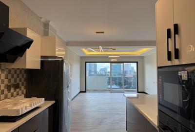 2 Bed Apartment with En Suite in Riverside - 4