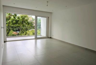 2 Bed Apartment with En Suite in Westlands Area