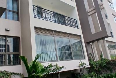 3 Bed Apartment with En Suite in Lavington