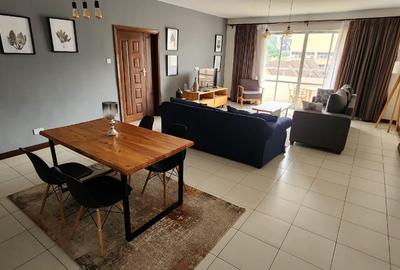 Serviced 2 Bed Apartment with En Suite in Parklands