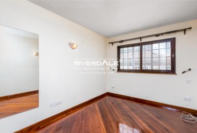 2 Bed Apartment with En Suite in Westlands Area - 4