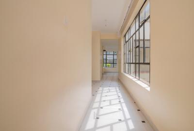 4 Bed House with En Suite in Runda