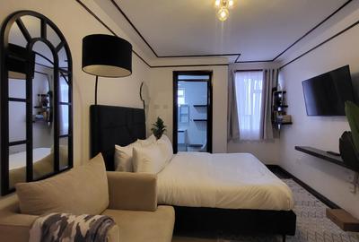 Studio Apartment with Gym at School Lane