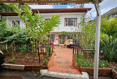 2 Bed House with En Suite in Kilimani