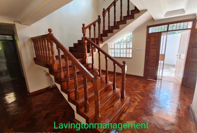 5 Bed Townhouse with En Suite at Lavington Green